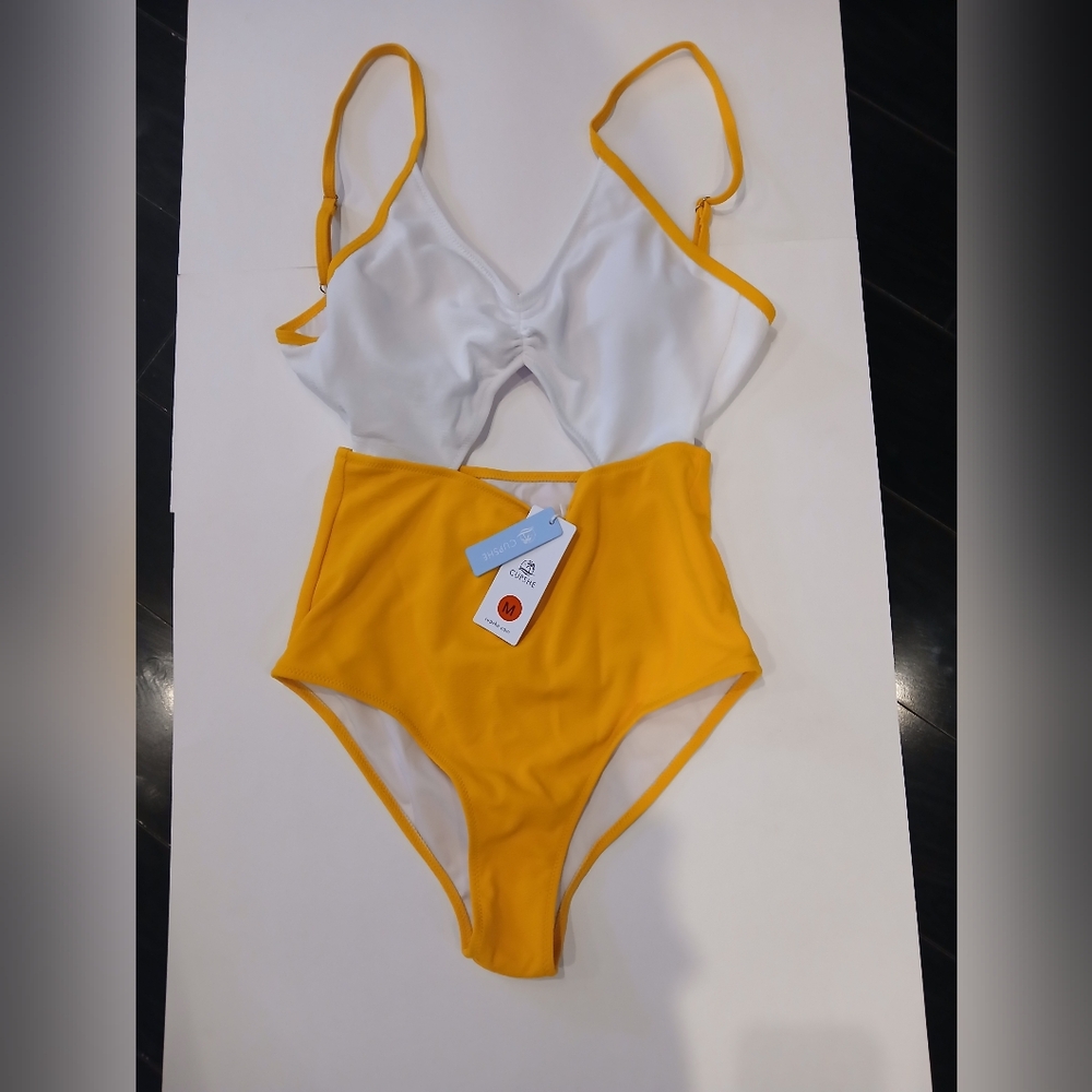 CupShe One Piece White & Yellow Swimsuit Open Back Padded Cups  Size Medium